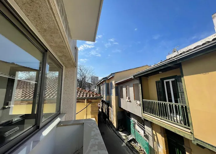 Irida - Down Town * 尼科西亚